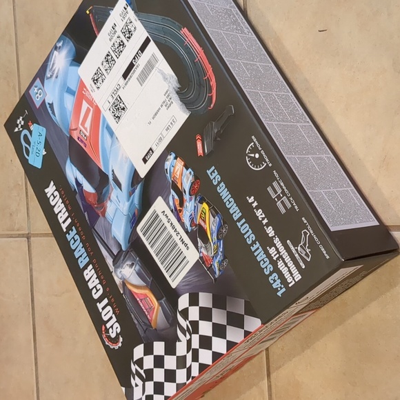 Slot Car Race Track Set 1:43 Scale New - Picture 2 of 3